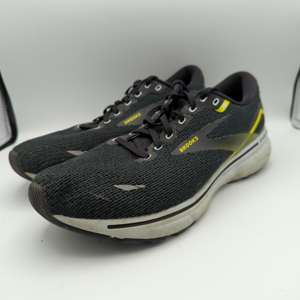 Brooks Ghost 15 Men's Size 12 D Running Shoes Black Yellow 1103931D096